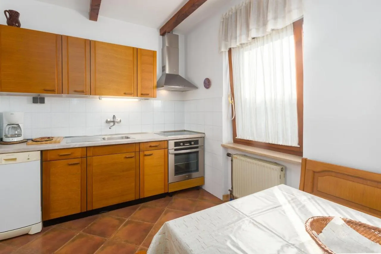 Apartment Umag 6992a