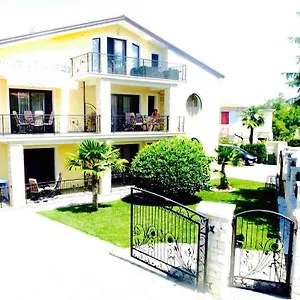  Apartment Danex Aida