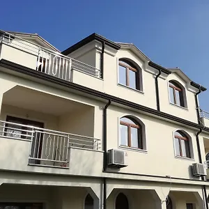  Apartment Mirasol